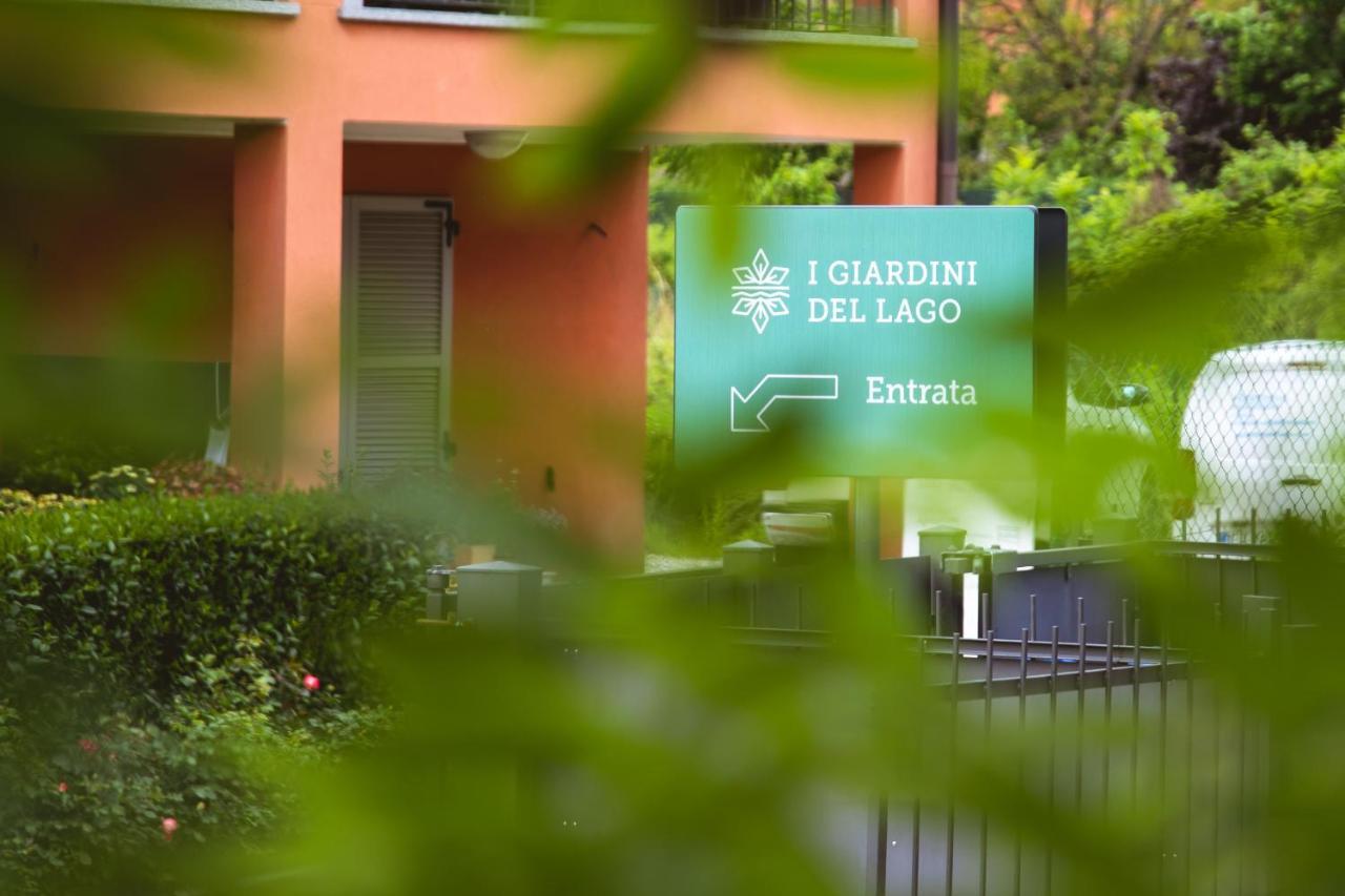 Agriturismo Familiare I Giardini Del Lago Varese Bagian luar foto